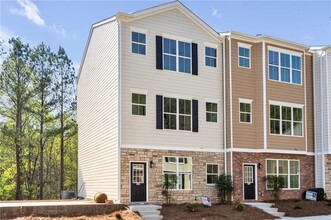 Building Photo - 199 Riverstone Commons Cir