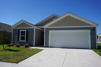 Building Photo - 602 Draymore Dr NE