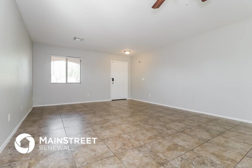 Building Photo - 16450 N Naegel Dr