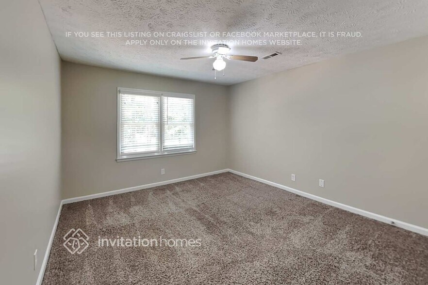 Building Photo - 110 Woodsong Dr