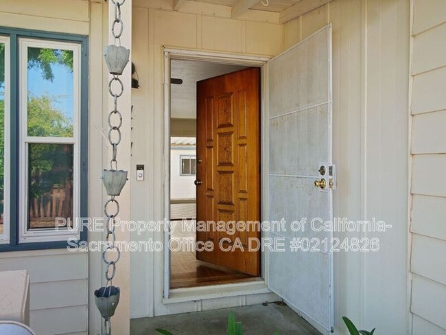 Building Photo - 4741 60th St