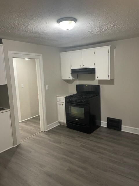 Building Photo - 2786 Hudson Dr