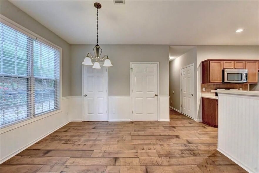 Building Photo - 410 Ruby Forest Pkwy