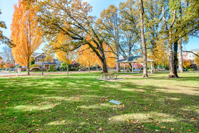Building Photo - 5809 NE Orenco Gardens Dr