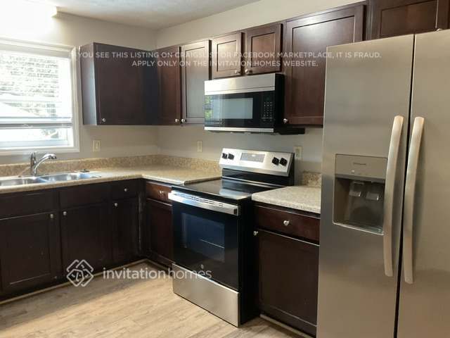 Building Photo - 3848 Chattahoochee Dr