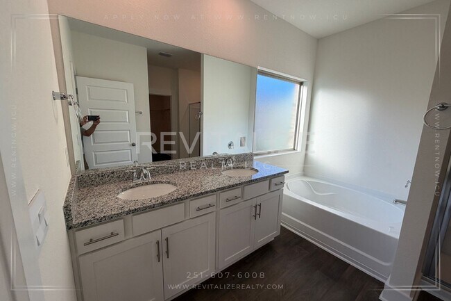 Building Photo - Lakeview Luxury Living in Hadley Village