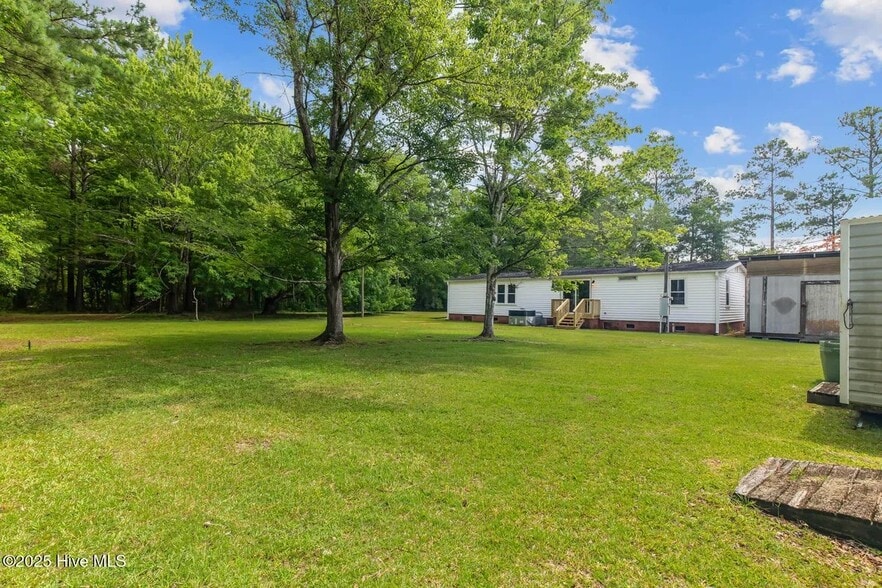 Building Photo - 136 Smedley Ln