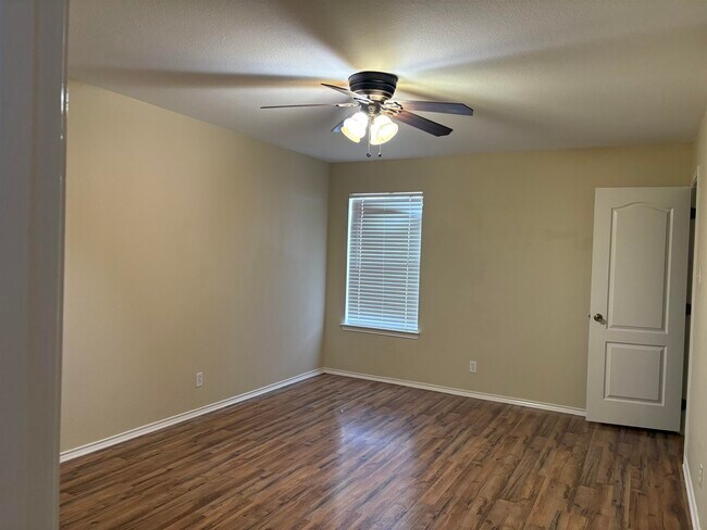 Building Photo - 2904 Anejo Dr
