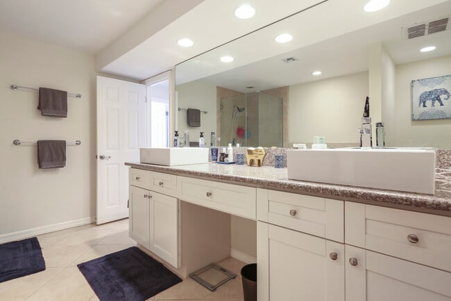 Master Bathroom... other view - 1457 Reeves St