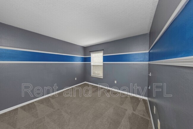 Building Photo - 12107 Fern Haven Ave