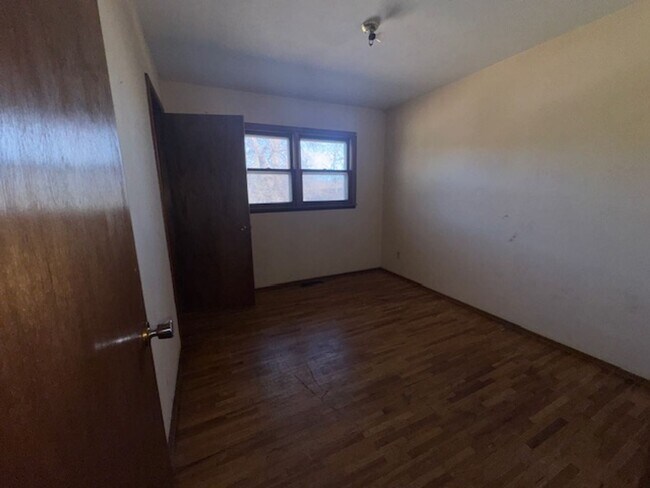 Building Photo - 3408 E 12th St