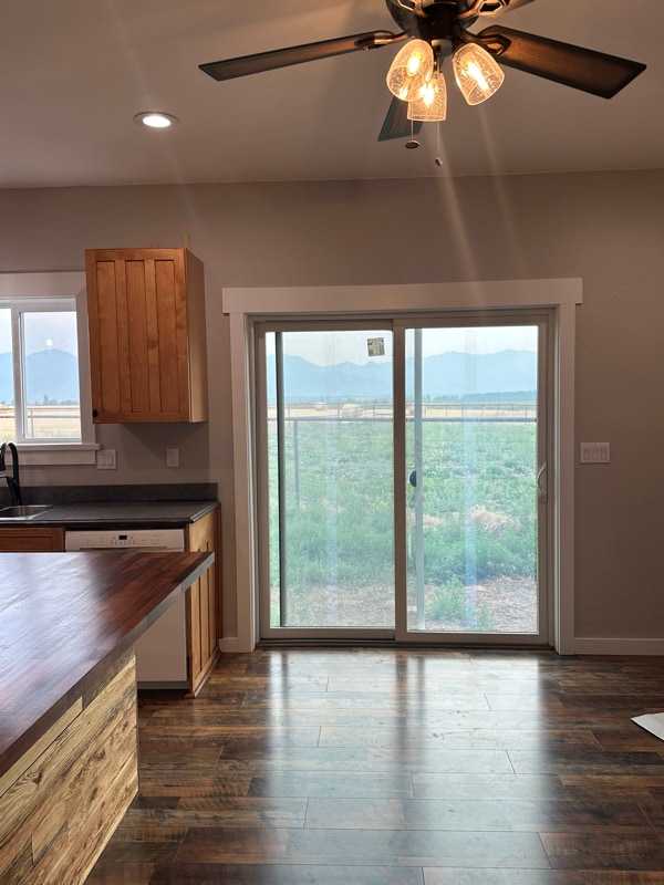 Building Photo - 151 Equestrian Ln