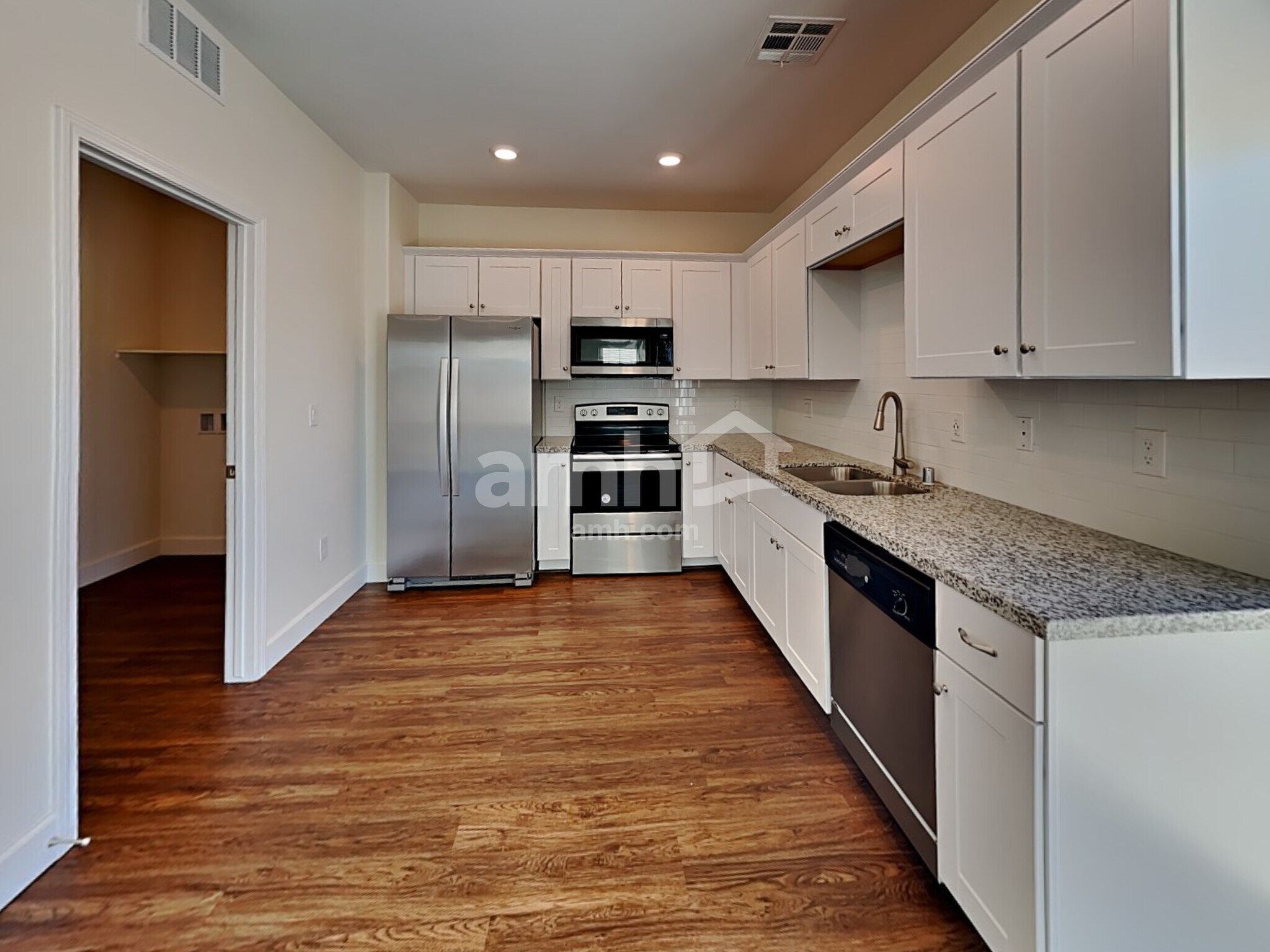 Building Photo - 8186 Inhibition Ct