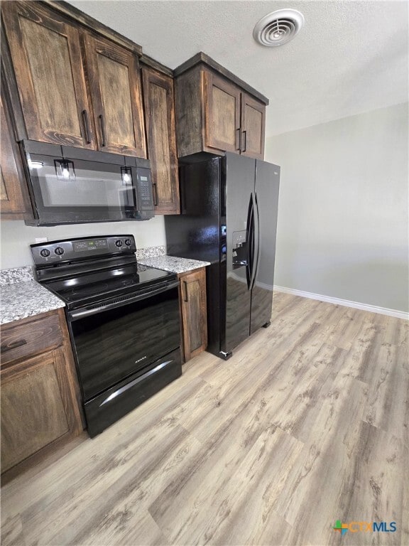 Building Photo - 1204 Amthor Ave