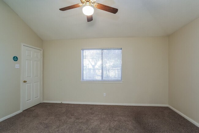 Building Photo - 31164 N Head Dr