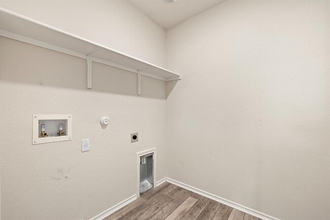 Building Photo - 116 Fiery Skipper Ln