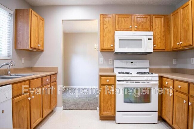 Building Photo - 1142 Deercreek Dr