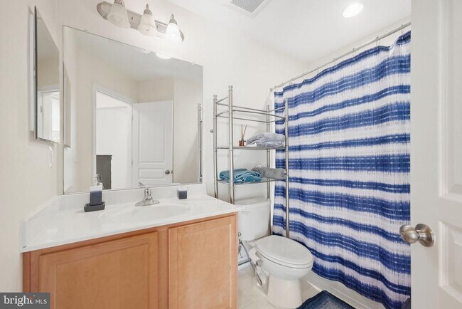 Building Photo - 1571 Renate Dr