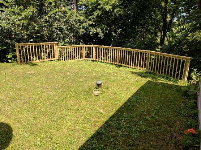 Building Photo - 12916 Ventura Blvd