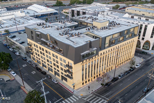 Building Photo - 200 N San Fernando Rd