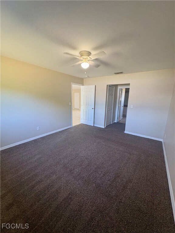 Building Photo - 4411 SW 9th Ave