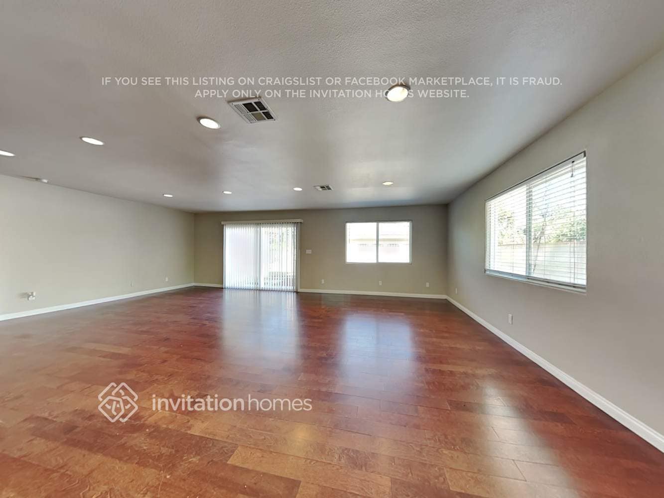 Building Photo - 1241 E Herring Ave