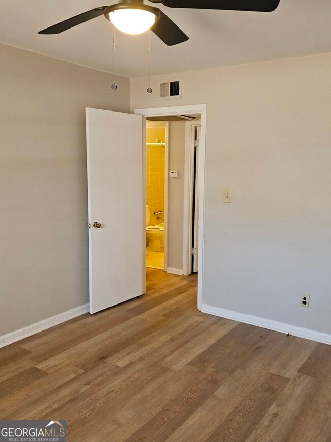 Building Photo - 6502 Lower Dixie Lake Rd