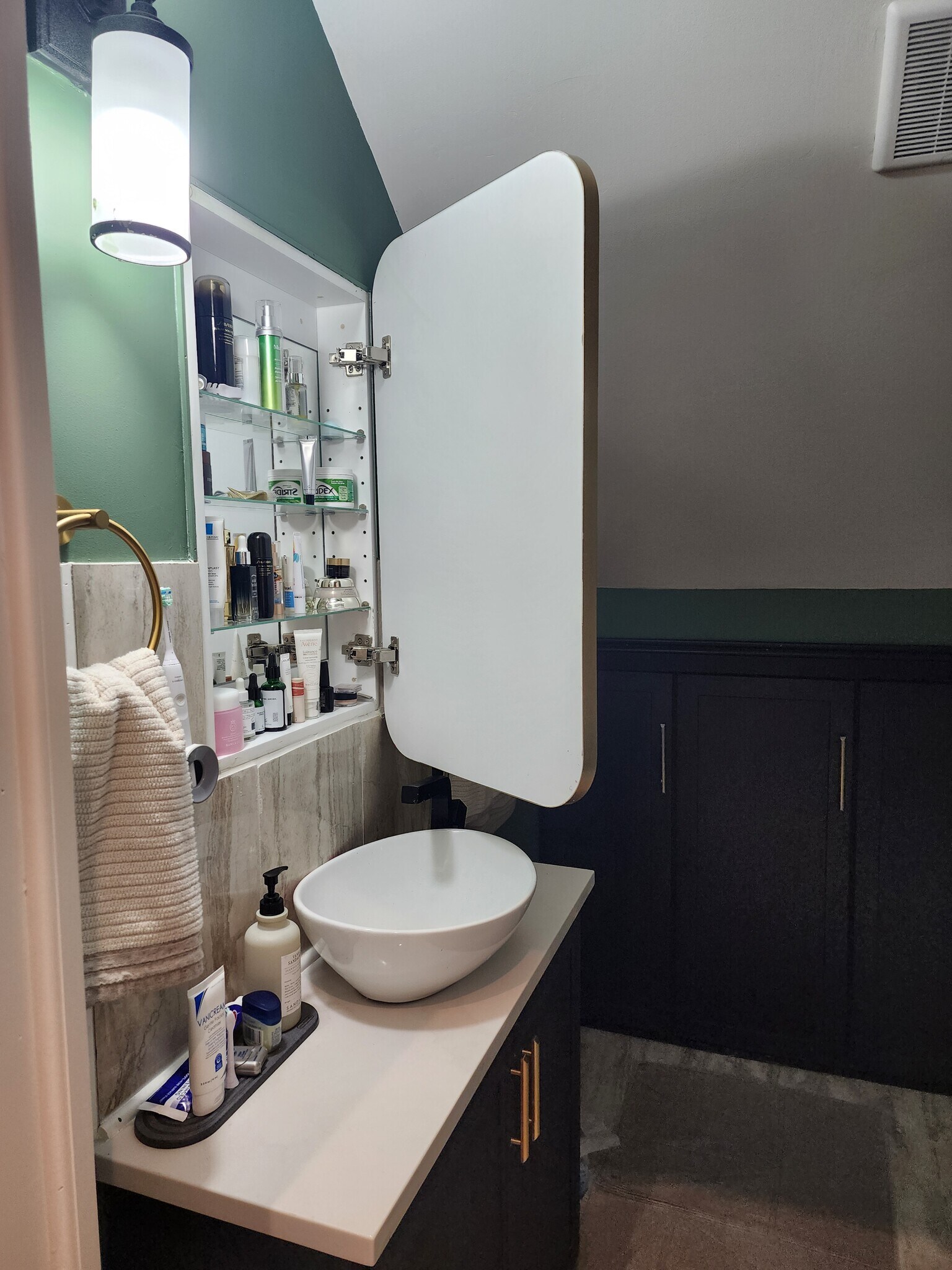 Building Photo - 125 Cole Ave