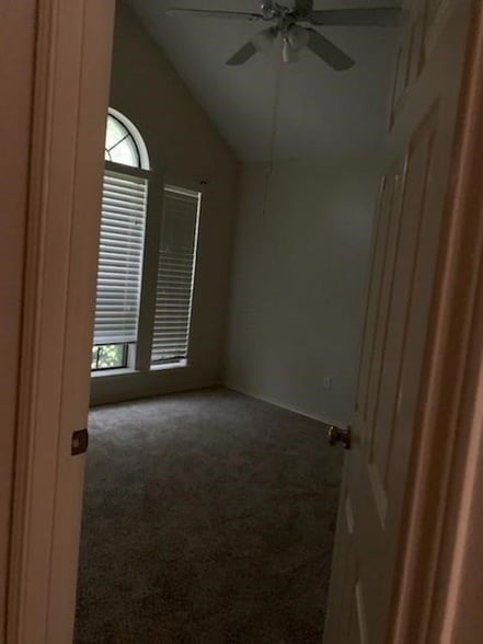 Building Photo - 1636 Ariel Dr