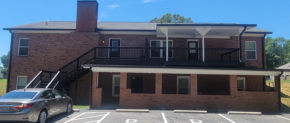 back of building - 216 Legion Dr