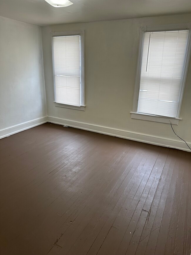 Building Photo - 216 Milton Pl