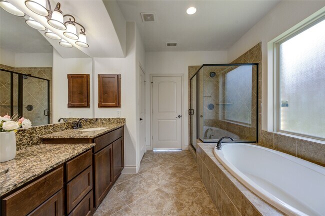 Building Photo - 3707 Cibolo Ct