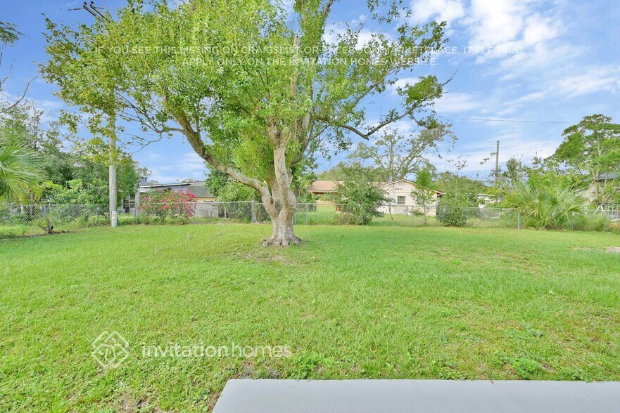 Building Photo - 2412 Martinwood Dr