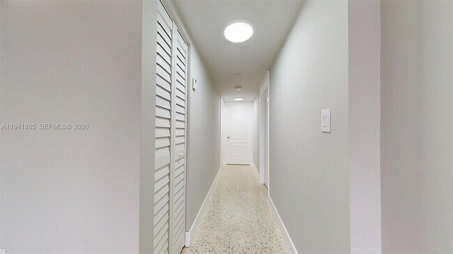 Building Photo - 426 NW 13th Ave