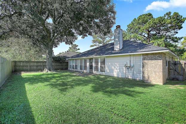 Building Photo - 8514 Greenleaf Lake Dr