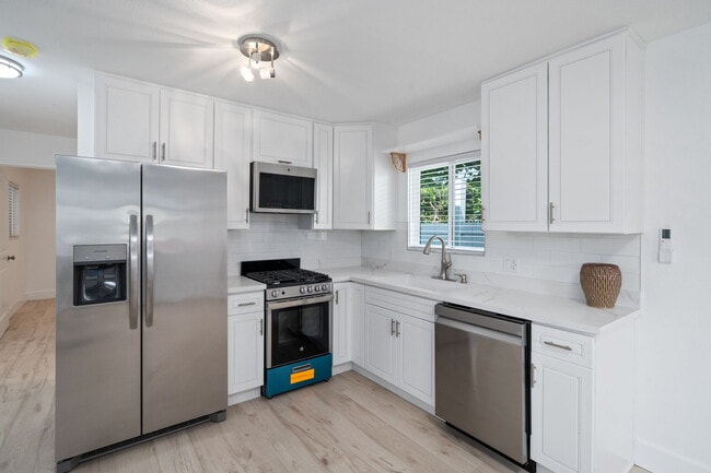 Building Photo - 4714 Berryman Ave