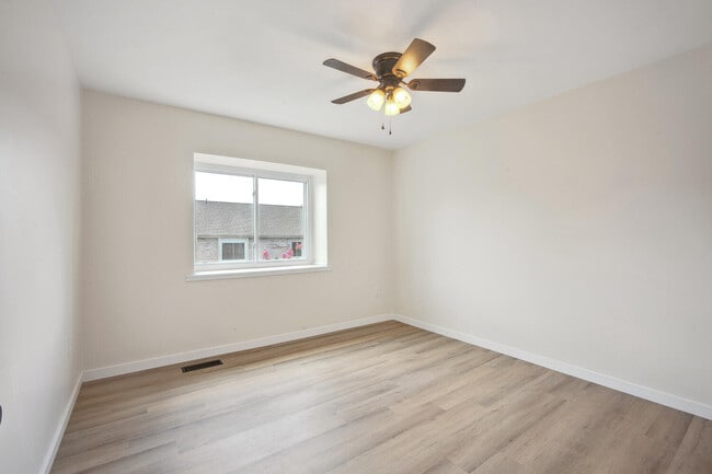 Building Photo - 4634 Conwell Dr