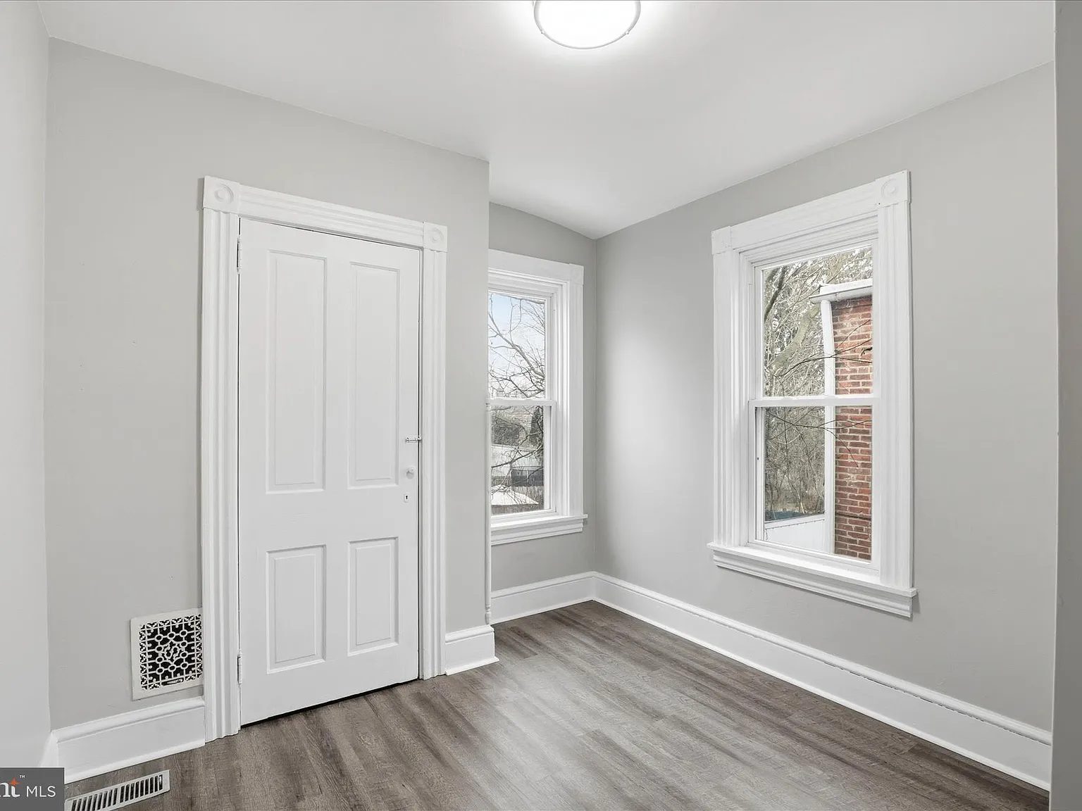 Building Photo - 529 W Frederick St