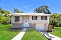Building Photo - 1035 Barclay Dr