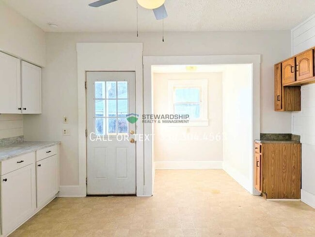 Building Photo - 1414 16th St NW