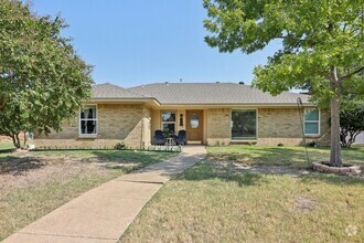 Building Photo - Charming 3-Bedroom Home Near Reinhardt Ele...