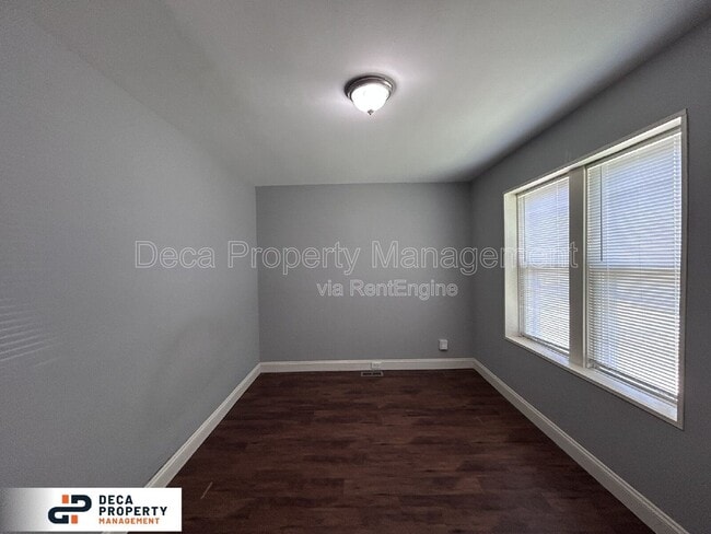 Building Photo - 4227 Ellenwood Ave