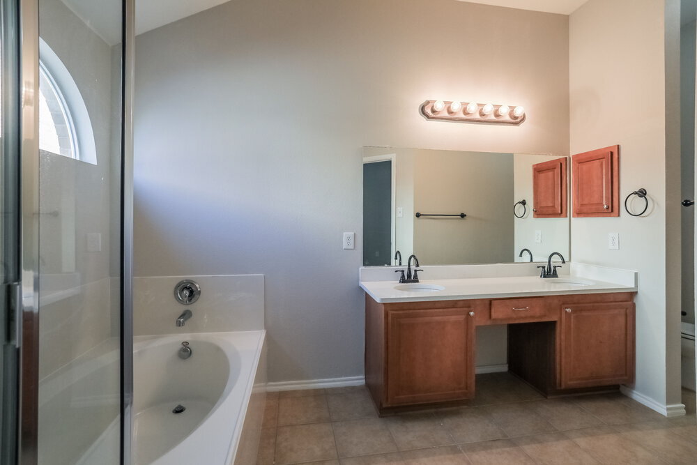 Building Photo - 4720 Fox Sedge Ln