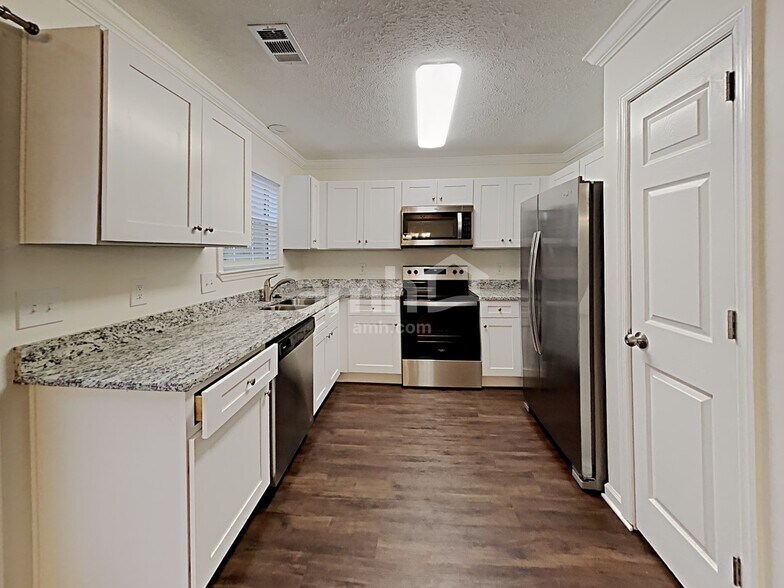 Building Photo - 1325 Georgetown Dr