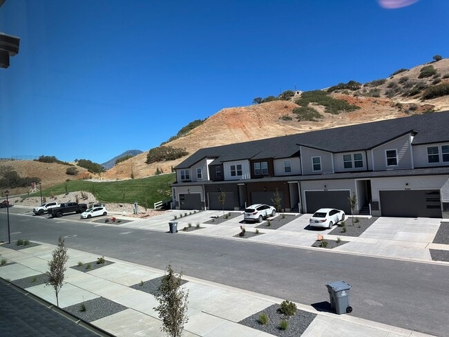 Building Photo - 5228 Acacia Dr