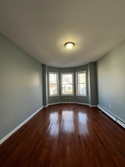 Building Photo - 82 Fulton Ave