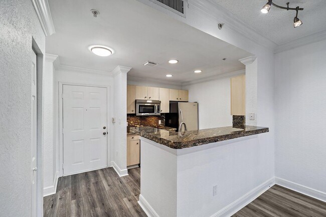 Building Photo - 1803 N Flagler Dr