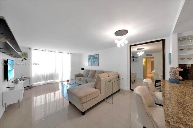 Building Photo - 2 bedroom in Sunny Isles Beach FL 33160