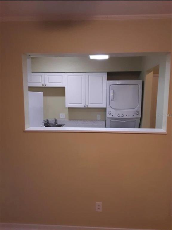 Building Photo - 501 E Bay Dr