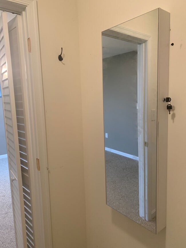 Building Photo - 1 Floor Living! Wheatland Condo 2 Bed 2 Ba...